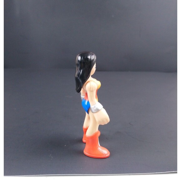Fisher Price Imaginext DC Super Friends Wonder Woman Action Figure - Picture 2 of 5